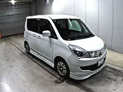 Mitsubishi DELICA D2