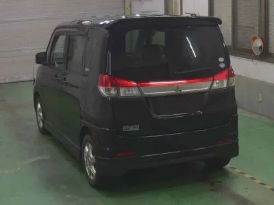 Mitsubishi DELICA D2