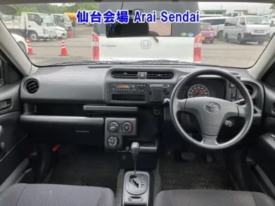 Toyota SUCCEED