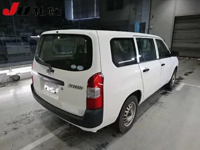Toyota SUCCEED