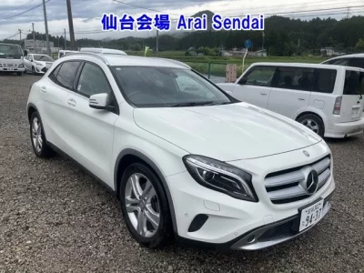 Mercedes-Benz GLA CLASS
