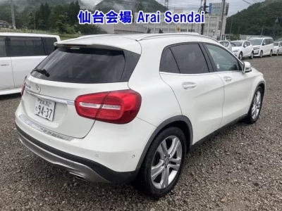 Mercedes-Benz GLA CLASS
