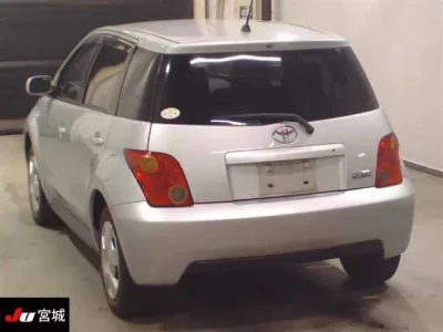 Toyota IST