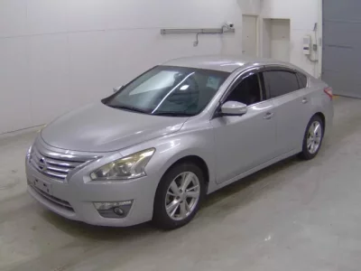 Nissan TEANA