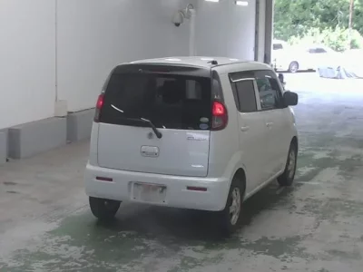 Suzuki MRWAGON