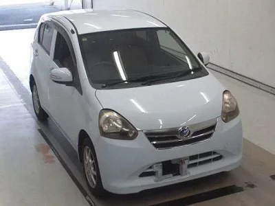 Daihatsu MIRA E S