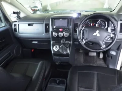 Mitsubishi DELICA D5