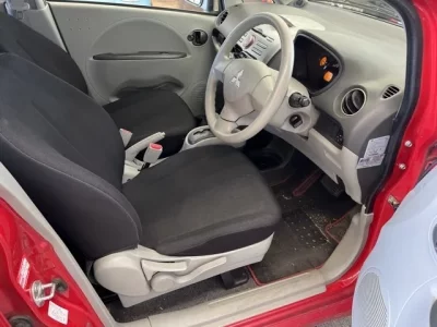 Mitsubishi I