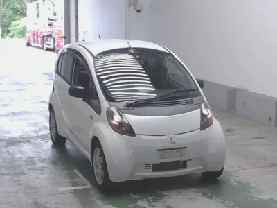 Mitsubishi I