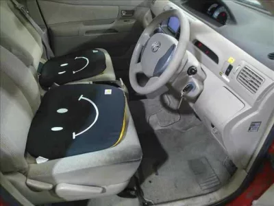 Toyota RAUM