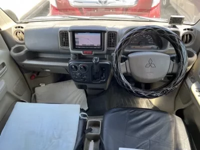 Mitsubishi MINICAB VAN
