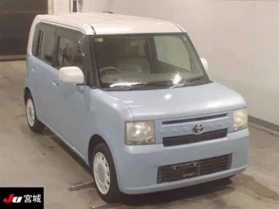 Toyota PIXIS SPACE