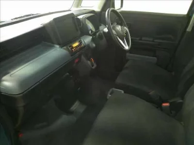 Suzuki SPACIA BASE