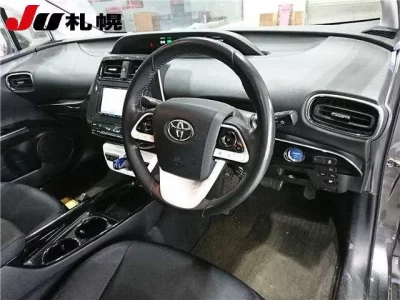 Toyota PRIUS PHV