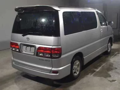 Toyota HIACE REGIUS