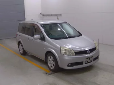 Nissan LAFESTA