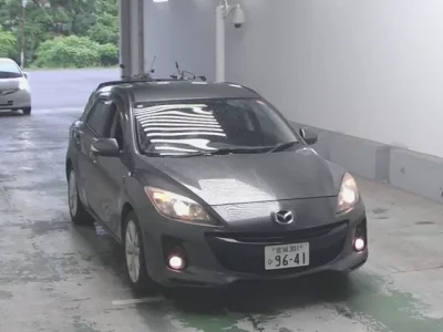 Mazda AXELA
