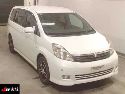 Toyota ISIS