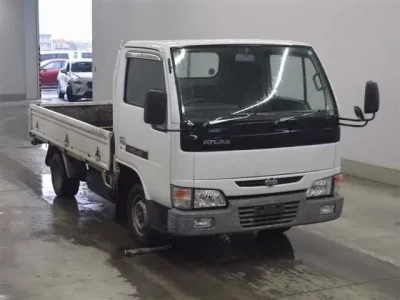 Nissan ATLAS