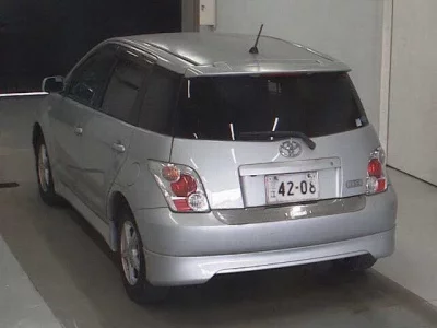 Toyota IST