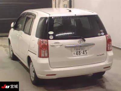 Toyota RAUM