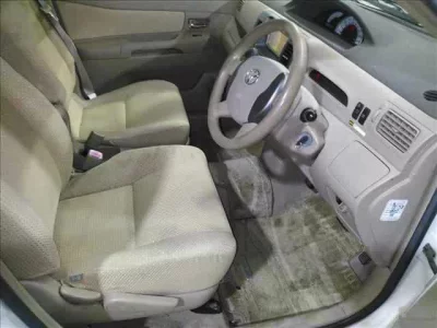 Toyota RAUM