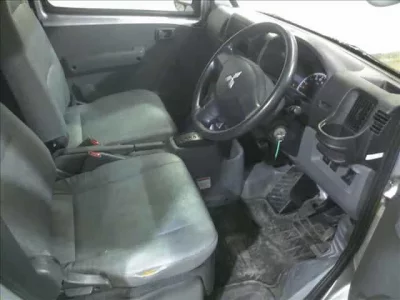 Mitsubishi MINICAB VAN