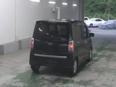 Subaru LUCRA