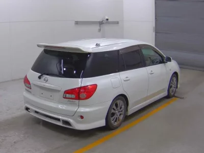 Nissan WINGROAD