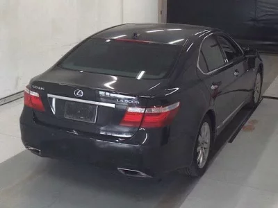 Lexus LS