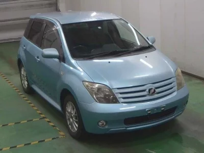 Toyota IST