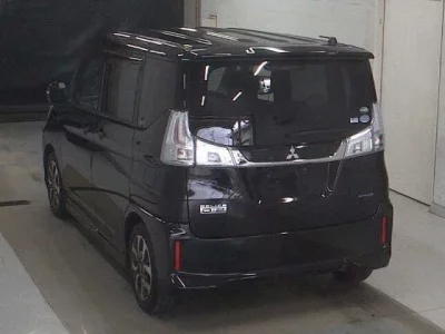 Mitsubishi DELICA D2
