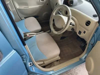 Daihatsu Esse