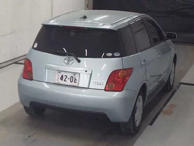 Toyota IST