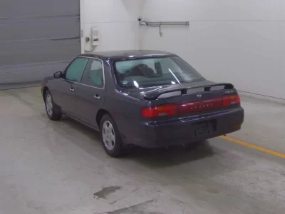 Nissan LAUREL