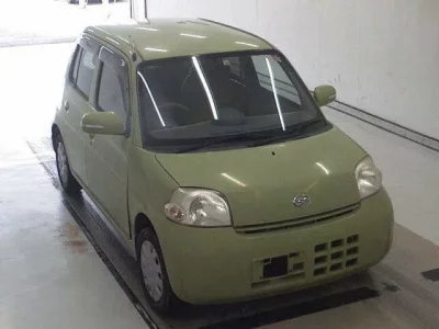 Daihatsu Esse