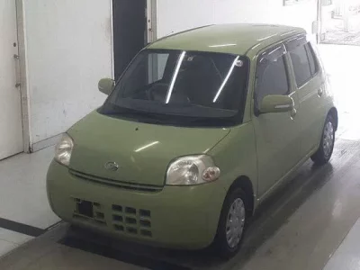 Daihatsu Esse