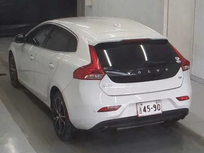 Volvo V40