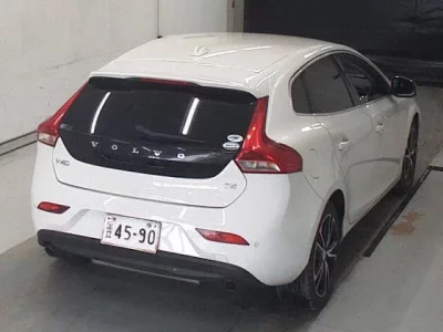 Volvo V40