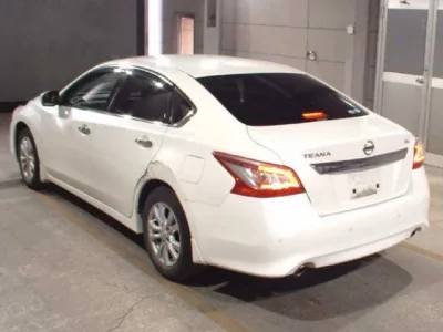 Nissan TEANA