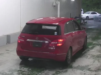 Mercedes-Benz B CLASS