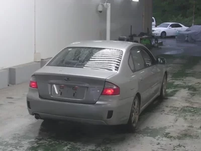 Subaru LEGACY B4