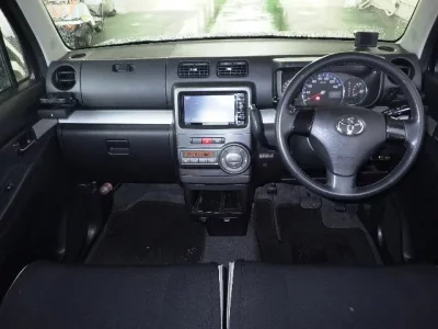 Toyota PIXIS SPACE