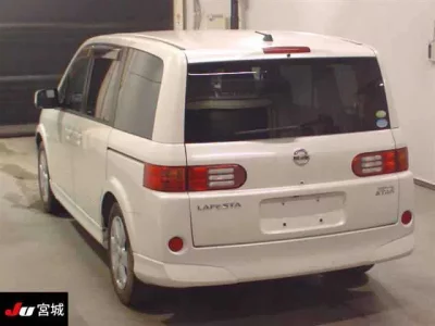Nissan LAFESTA