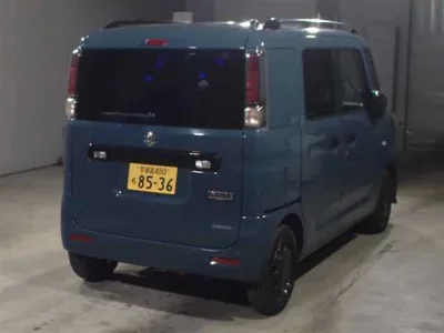 Suzuki SPACIA BASE