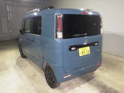 Suzuki SPACIA BASE