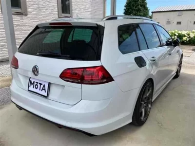 Volkswagen GOLF VARIANT