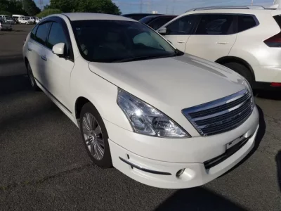 Nissan TEANA