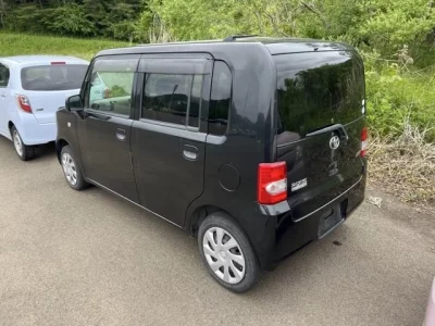 Toyota PIXIS SPACE