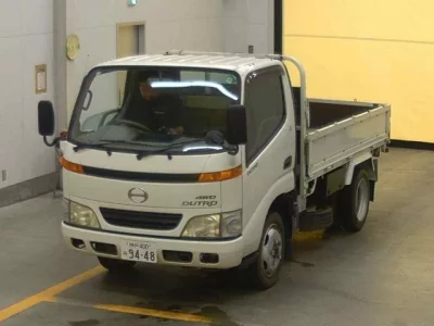 Hino DUTRO